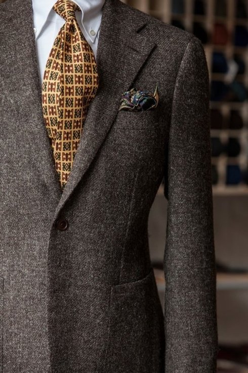 Undyed 100% tweed suit