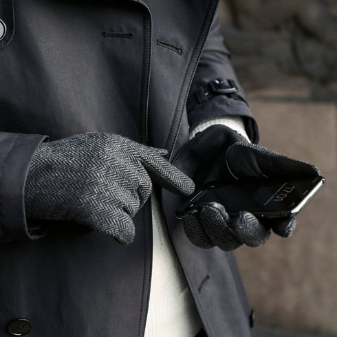 Czarno-szare ocieplane rękawiczki z technologią touchscreen